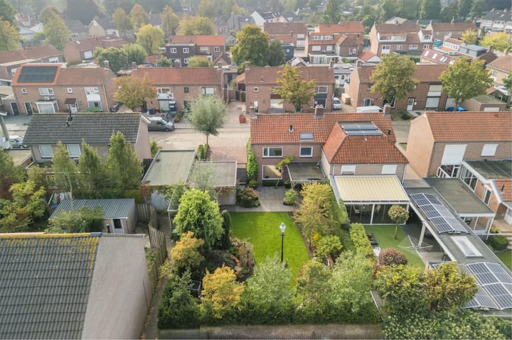 Photo 39 of Dahliastraat 10