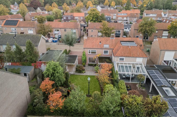 Photo 43 of Dahliastraat 10