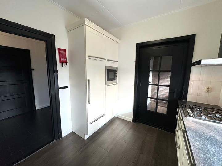 Photo 21 of Stationsstraat 40-A