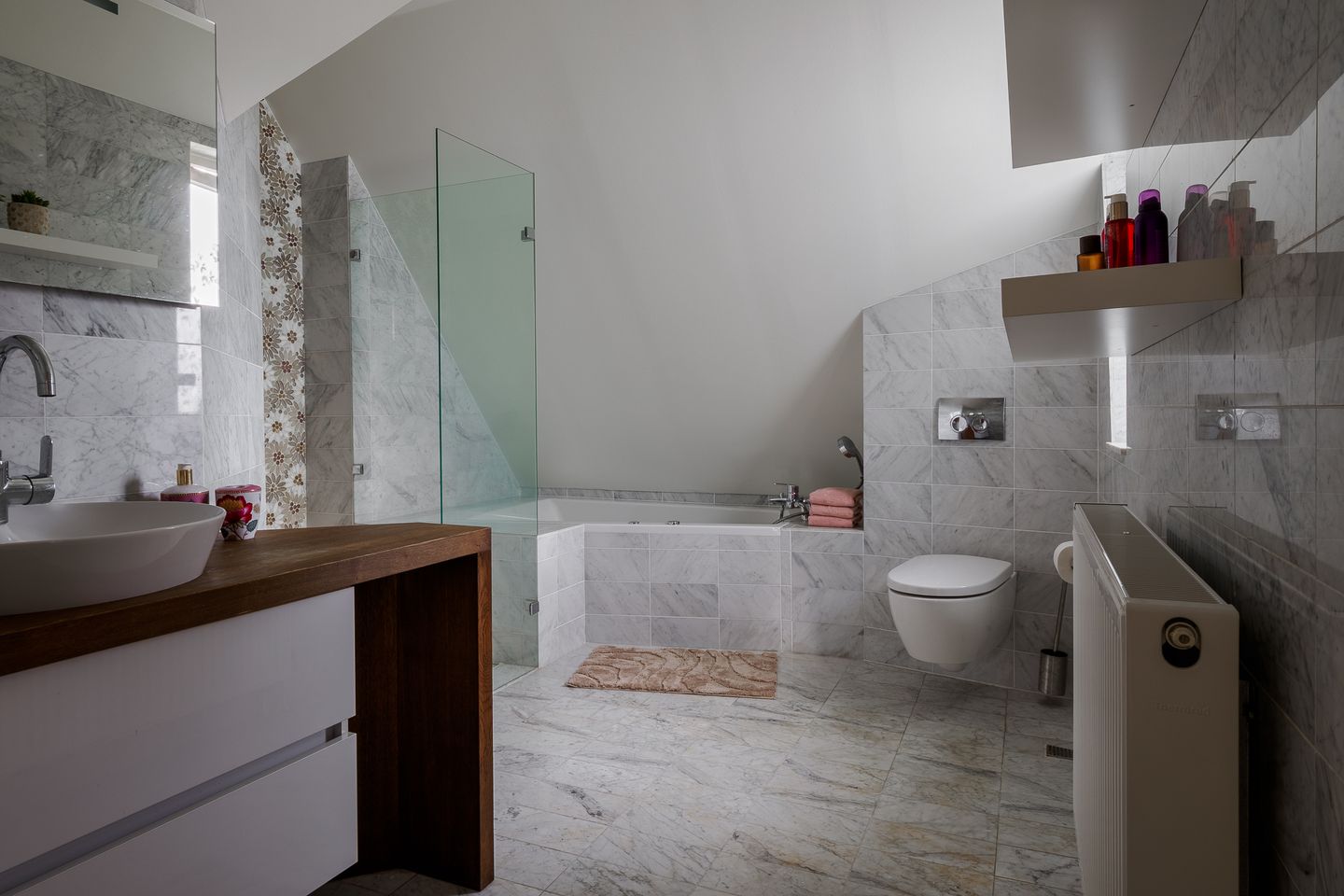 Foto 35 van Gronausestraat 64