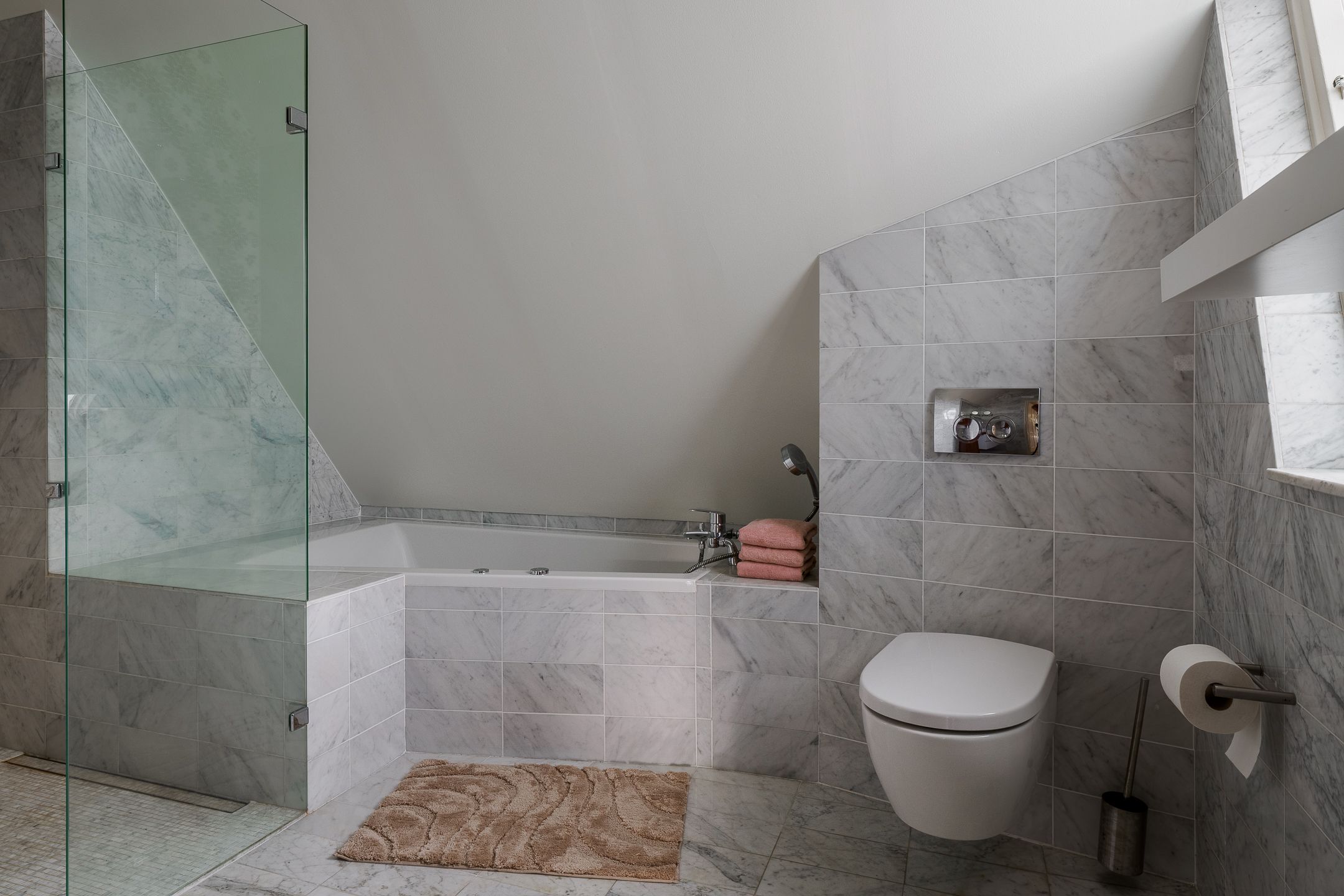 Foto 36 van Gronausestraat 64