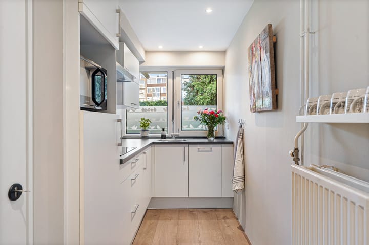 Photo 16 of Burgemeester Edo Bergsmalaan 42