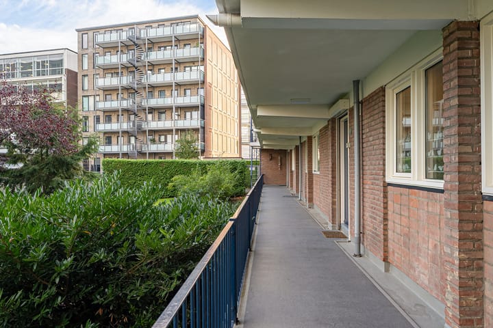 Photo 6 of Burgemeester Edo Bergsmalaan 42