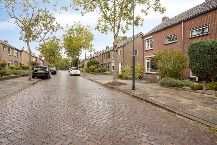 Foto 33 van Lange Vore 45