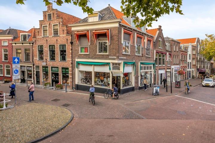 Vrouwenregt 1, Delft