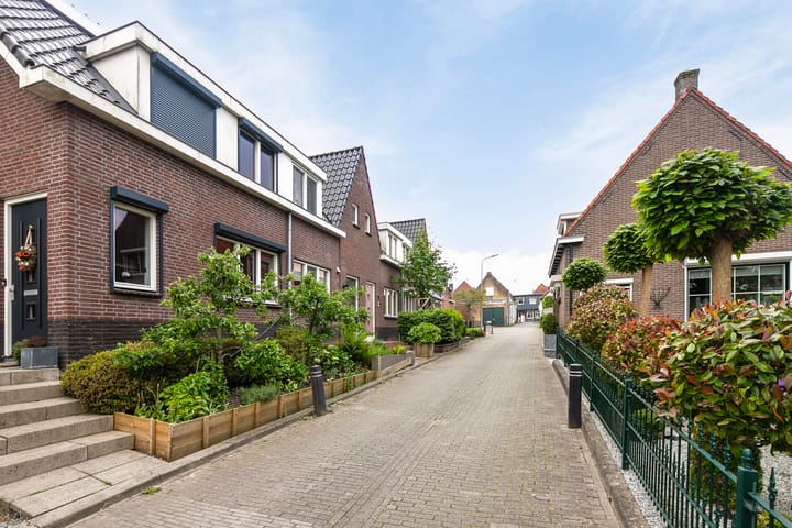 Foto 5 van Schoolstraat 12