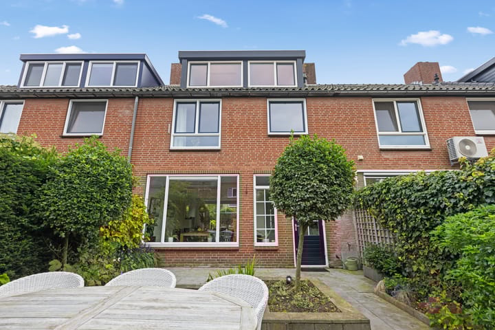 Foto 56 van Klarissenstraat 9