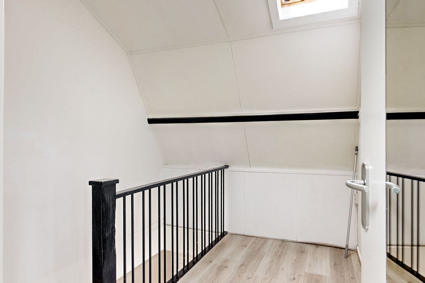 Foto 10 van Achterstraat 10-B