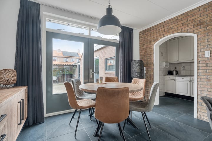 Foto 3 van Julianastraat 9