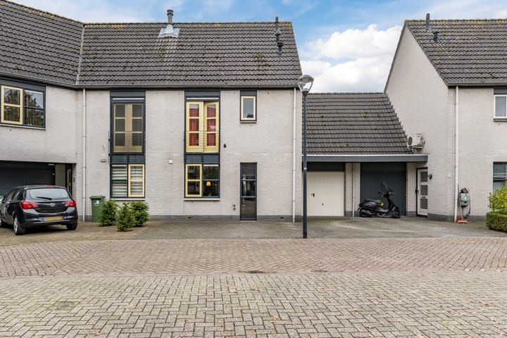 Photo 37 of Mincerstraat 47