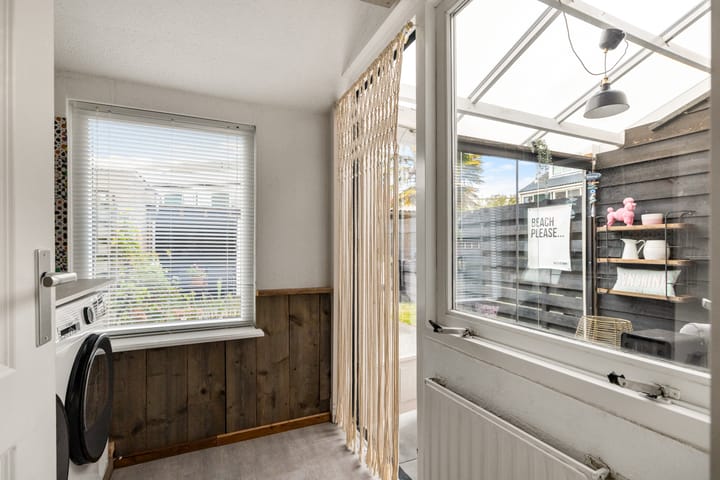 Photo 12 of Julianastraat 49