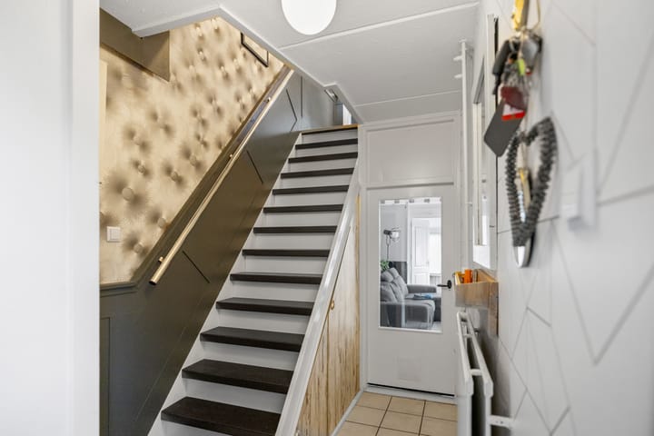 Photo 18 of Julianastraat 49