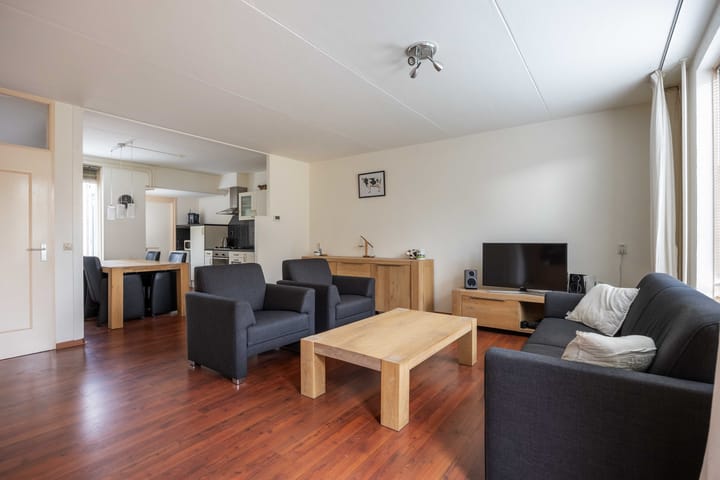 Foto 8 van Entinge 32