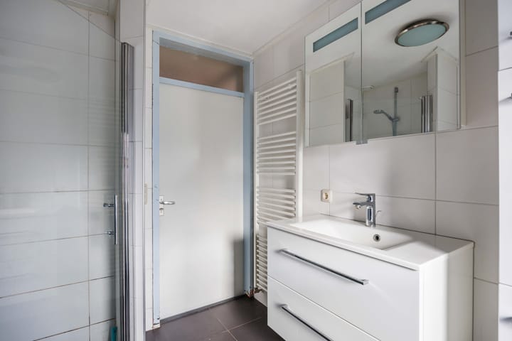 Foto 26 van Entinge 32