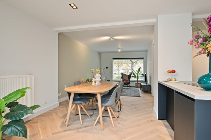 Foto 11 van James Ensorlaan 5