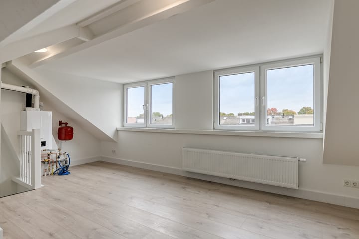 Foto 27 van James Ensorlaan 5