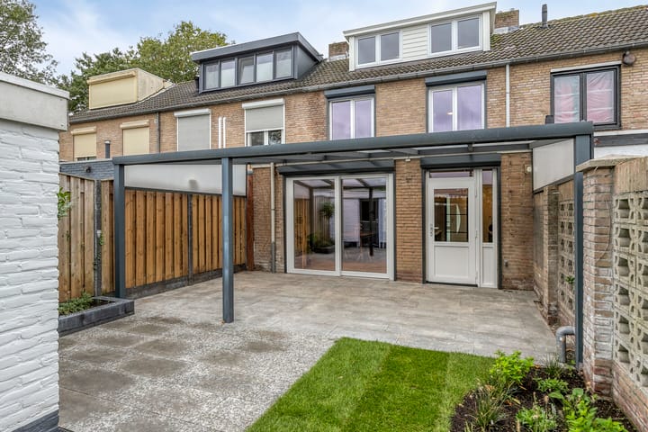 Foto 28 van James Ensorlaan 5