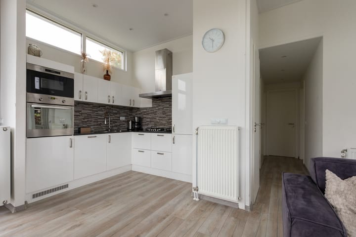 Foto 14 van Randmeerweg 8-0210