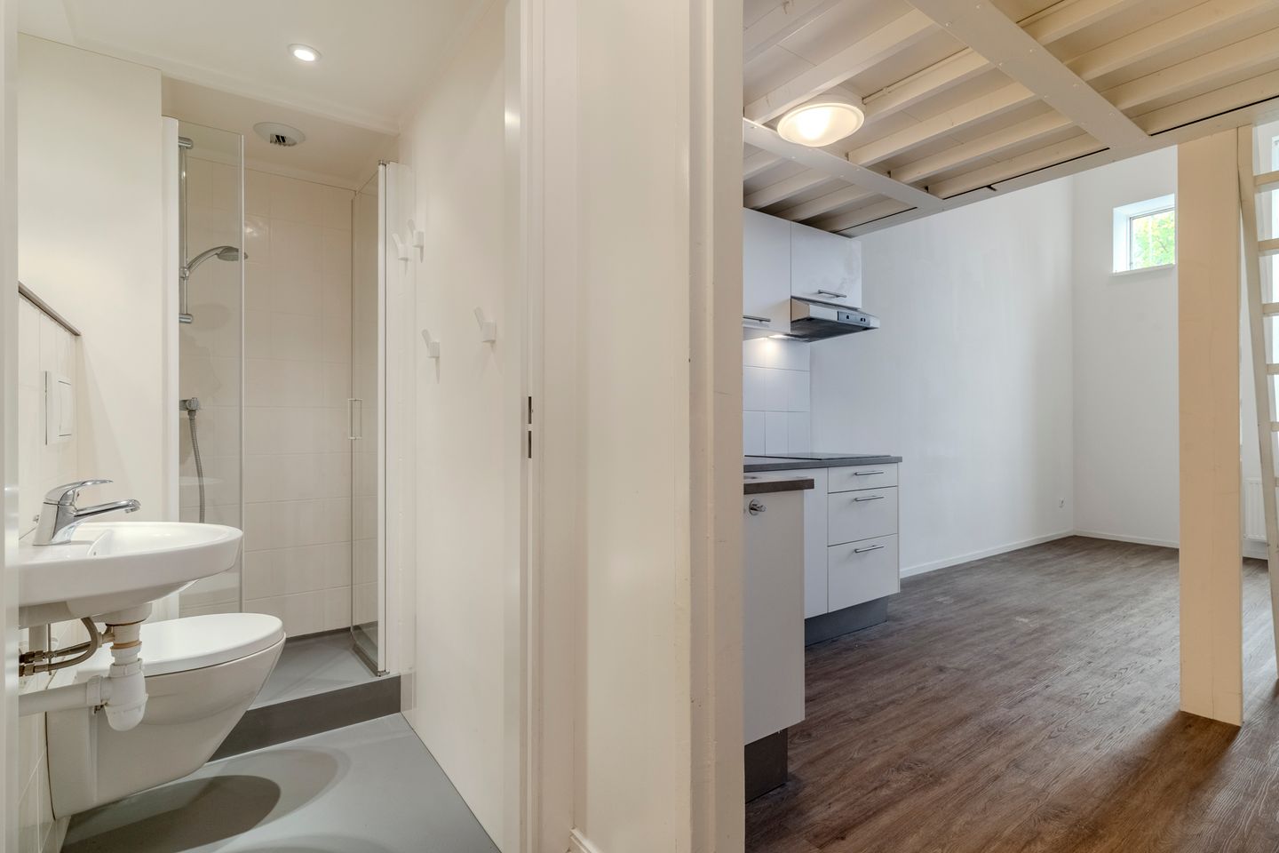 Photo 10 of Oude Torenstraat 19