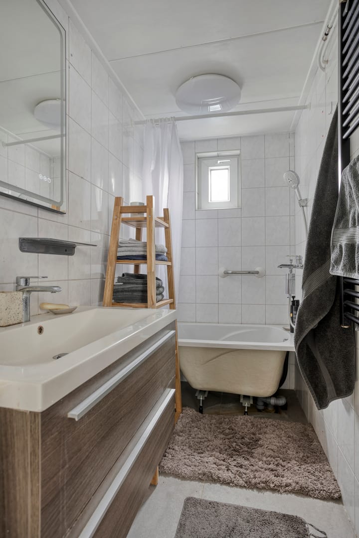 Photo 11 of Esdoornstraat 9