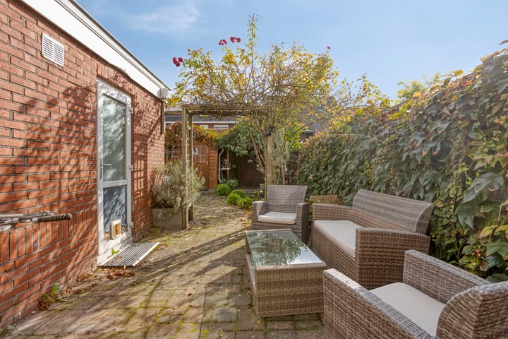 Photo 23 of Esdoornstraat 9