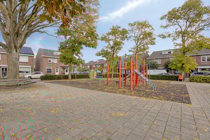 Photo 30 of Esdoornstraat 9