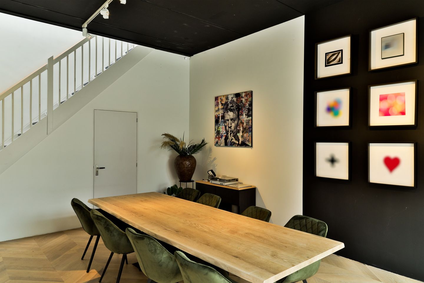 View photo 3 of Weesperstraat 100-B