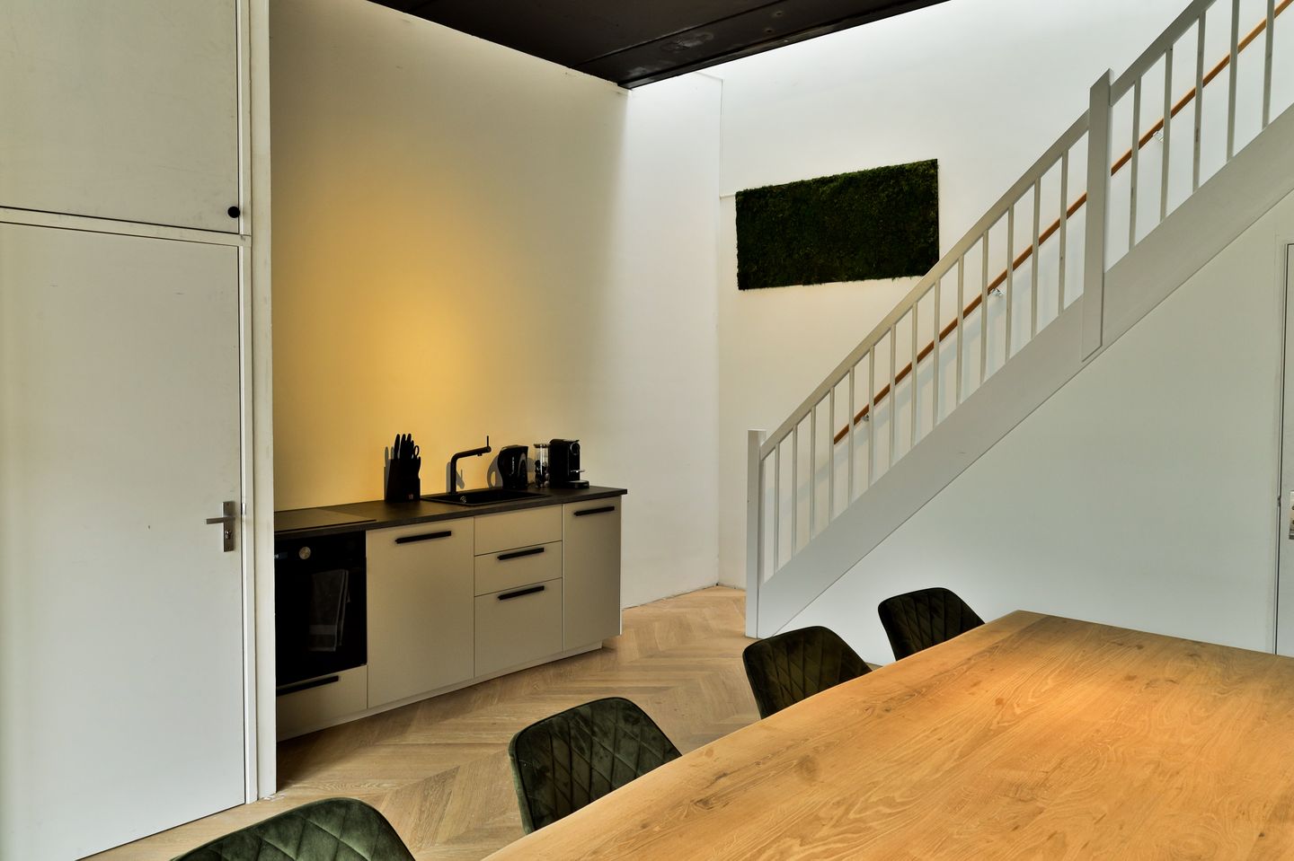 View photo 4 of Weesperstraat 100-B