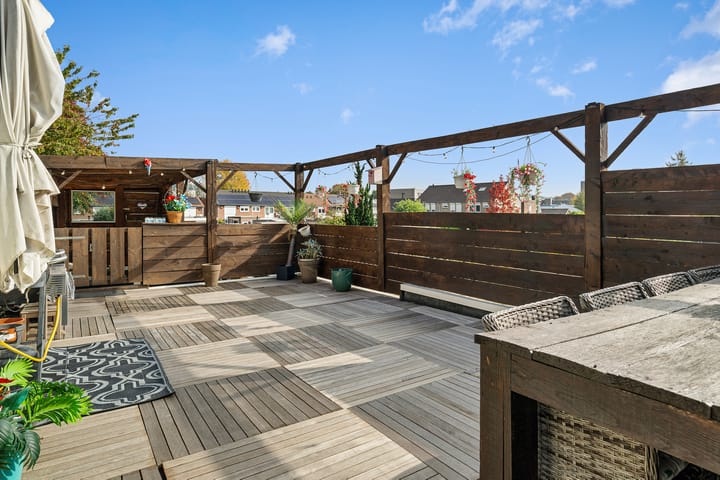 Photo 13 of Bunderstraat 250