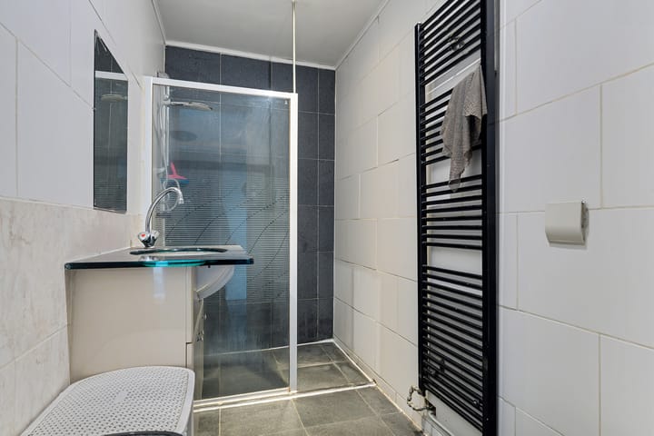 Photo 29 of Bunderstraat 250