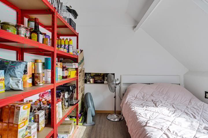 Photo 31 of Bunderstraat 250