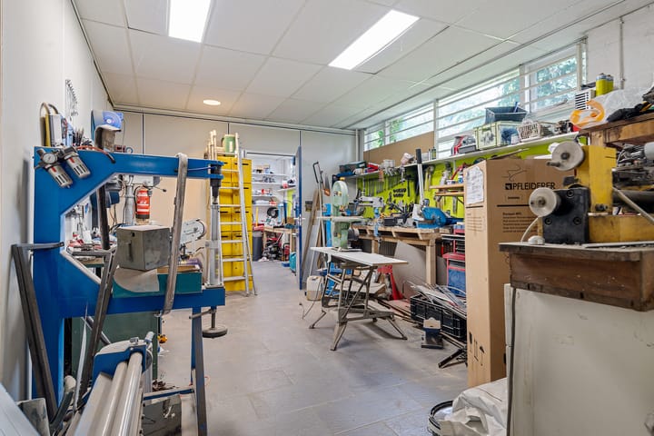 Photo 33 of Bunderstraat 250