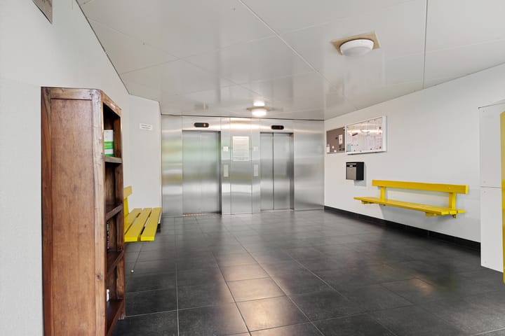 Foto 7 van Tjaarda 400