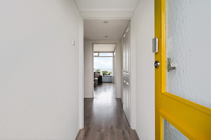 Foto 11 van Tjaarda 400