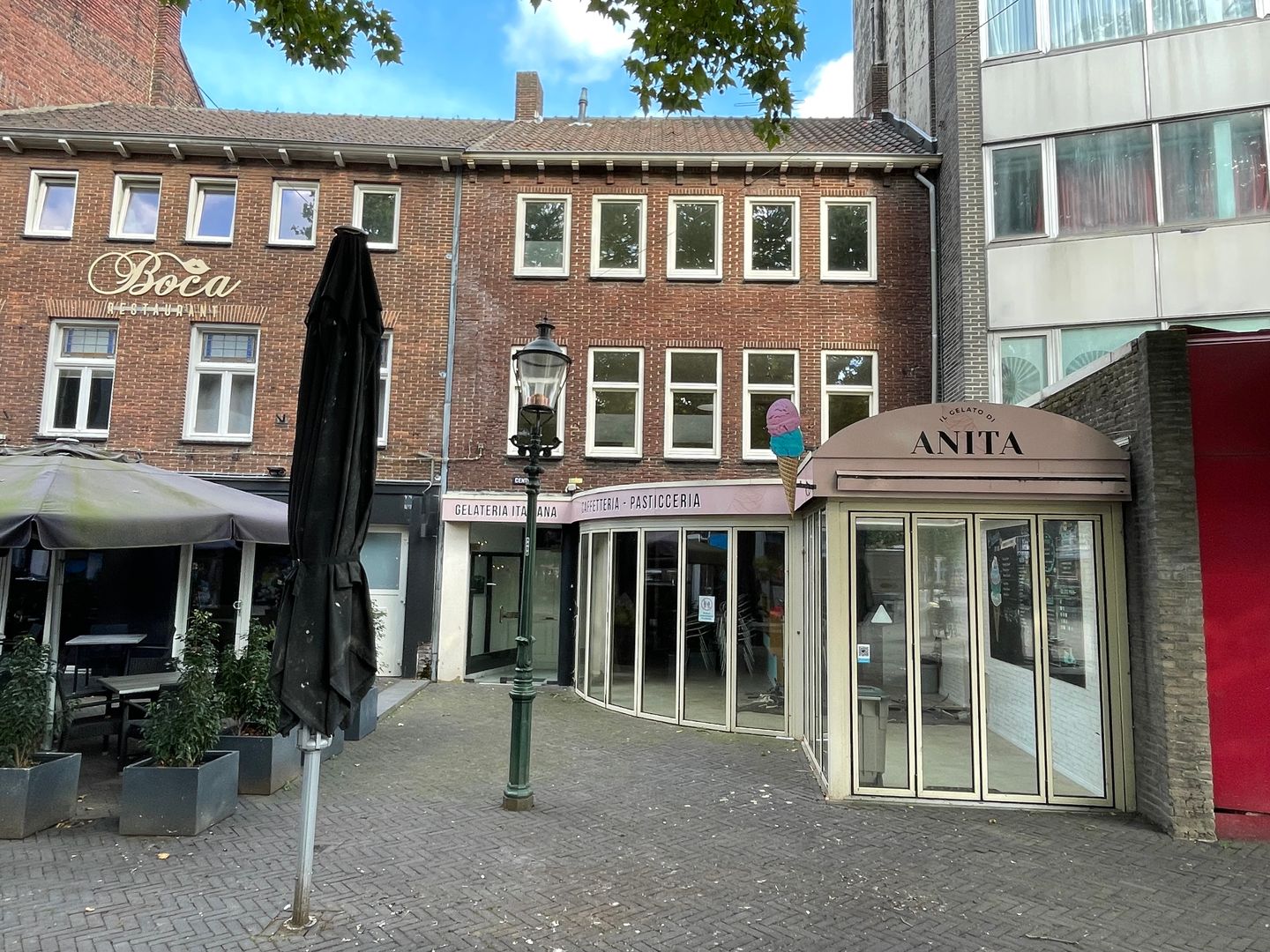 View photo 2 of Grote Beekstraat 2