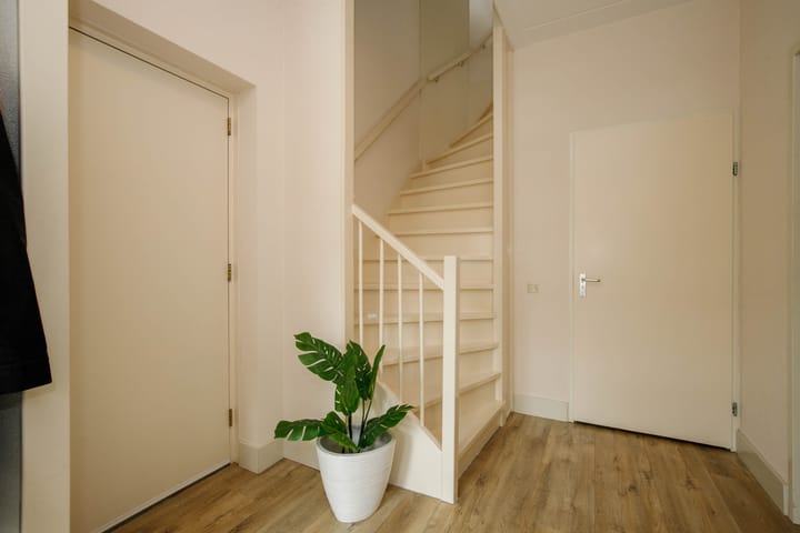 Foto 8 van Poorthuisstraat 16