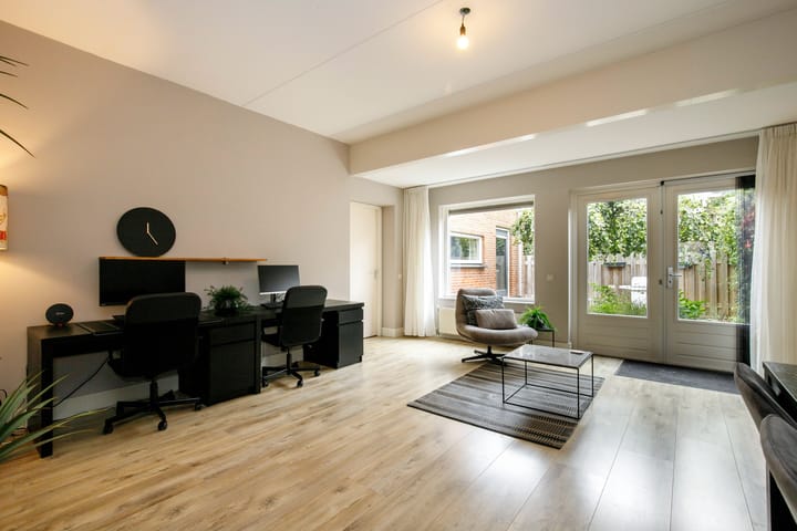 Foto 10 van Poorthuisstraat 16