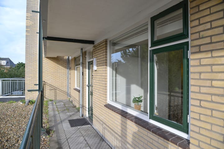 Foto 2 van Burg Grothestraat 3-C