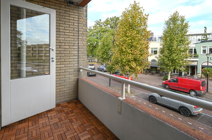 Photo 8 of Burg Grothestraat 3-C