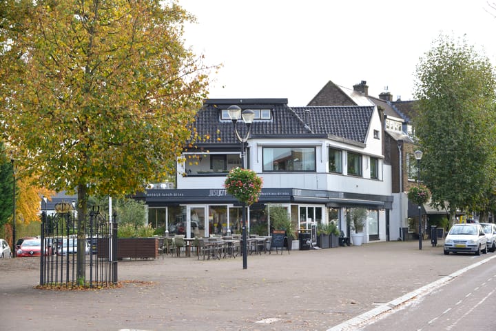 Photo 19 of Burg Grothestraat 3-C