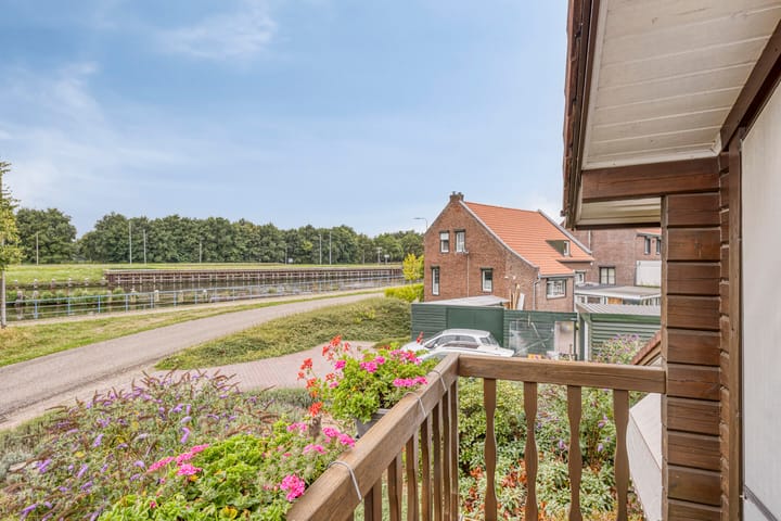 Foto 40 van Oude Thornerweg 12-B