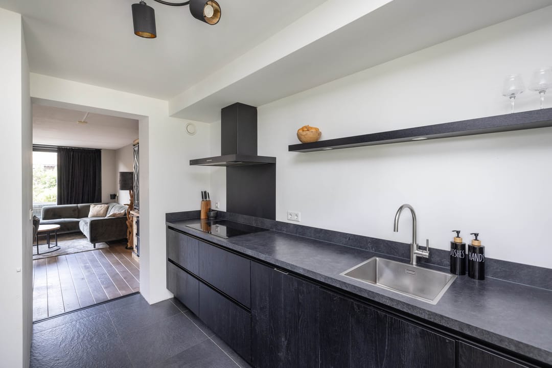 Foto 7 van Waregemstraat 4