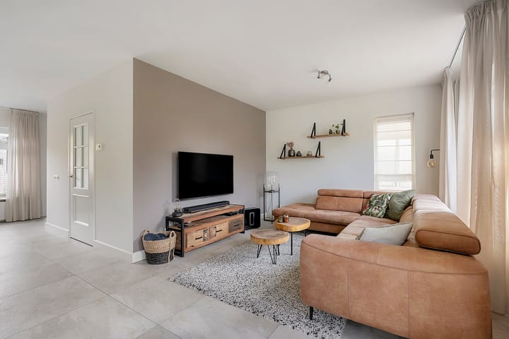 Photo 5 of Weversveld 66