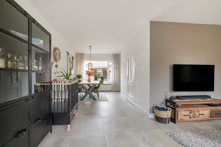 Photo 6 of Weversveld 66