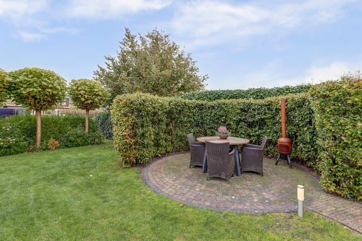 Foto 23 van Duiker 16