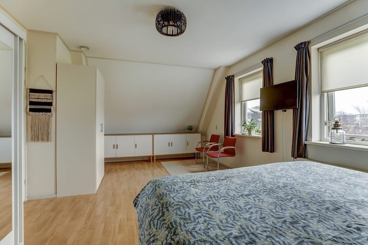 Foto 44 van Duiker 16