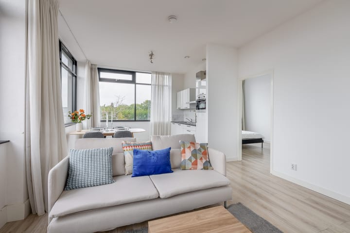 Foto 3 van Teylersplein 2-B2