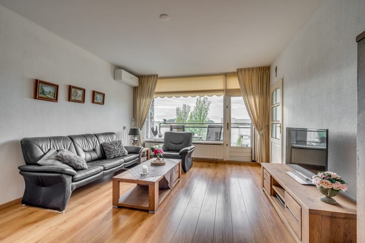 Photo 12 of Witherenstraat 128