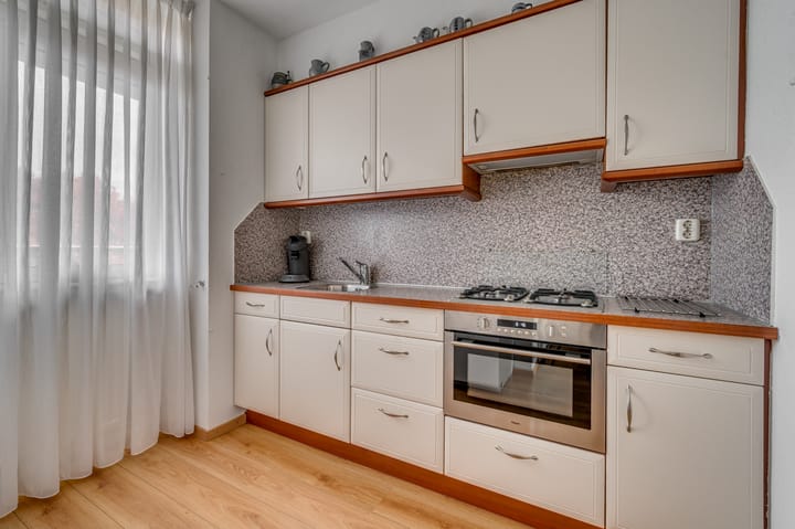 Photo 21 of Witherenstraat 128