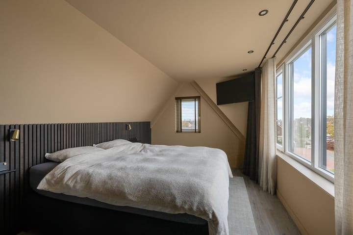 Photo 36 of Dorpsstraat 95